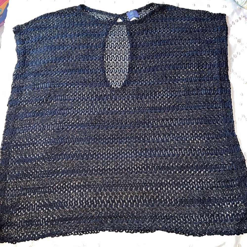 Gold and Blac blouse, very stretchy, size xs